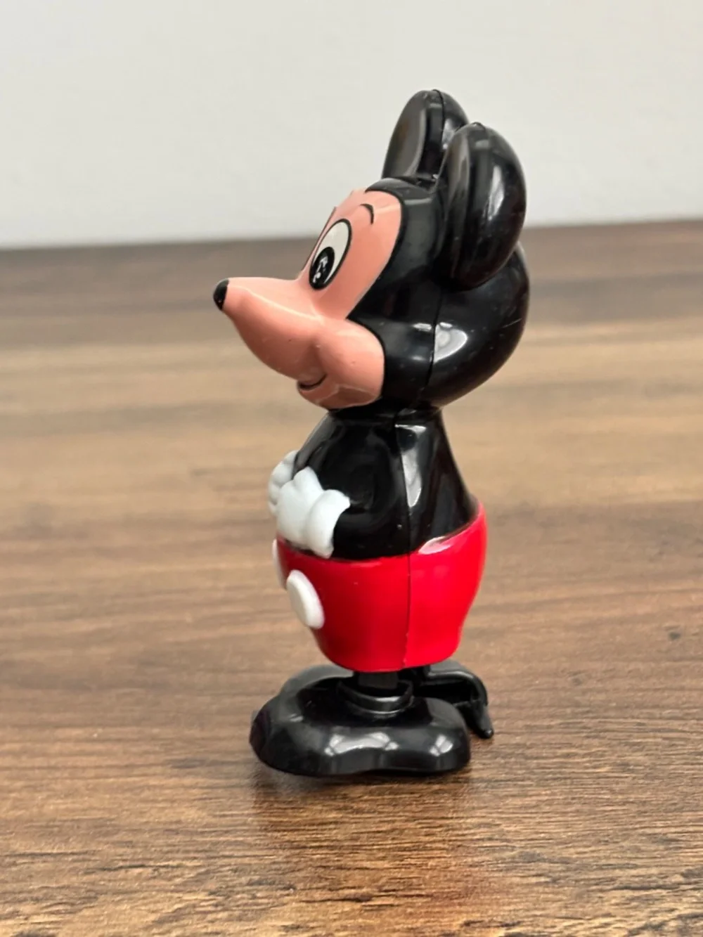 VINTAGE Mickey Mouse TOMY Walt Disney Productions Wind Up Walking Toy 1970's